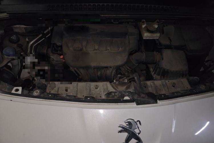 Used Peugeot 3008 2015 2.0L Automatic Classic Edition Engine Bay