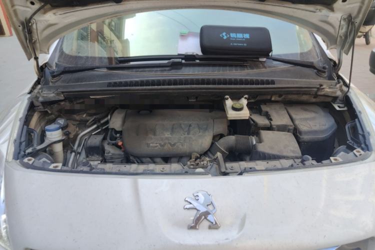Used Peugeot 3008 2015 2.0L Automatic Classic Edition Engine Bay