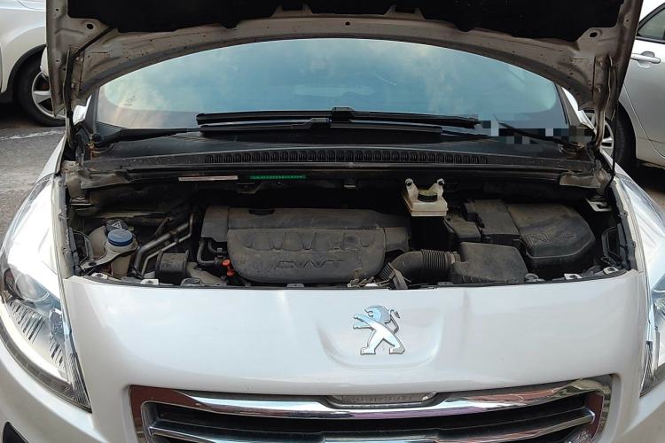 Used Peugeot 3008 2015 2.0L Automatic Trend Edition Engine Bay