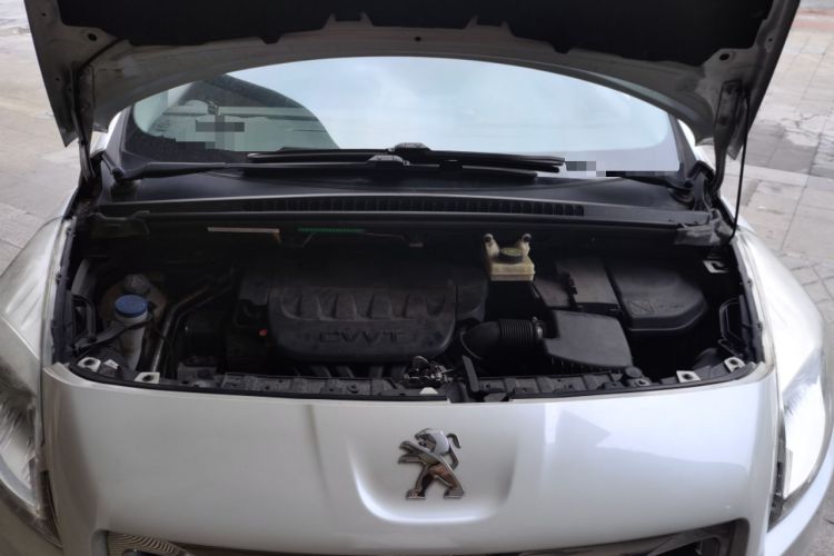 Used Peugeot 3008 2015 2.0L Automatic Classic Edition Engine Bay