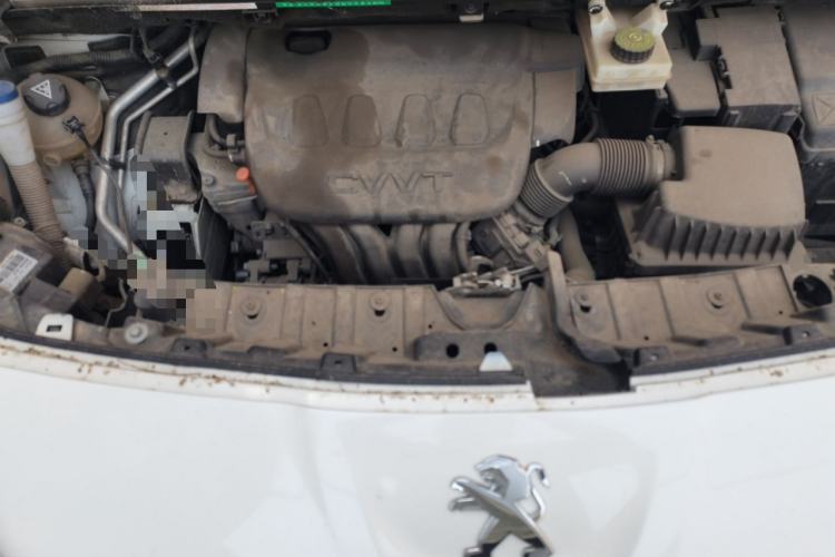Used Peugeot 3008 2015 2.0L Automatic Classic Edition Engine Bay