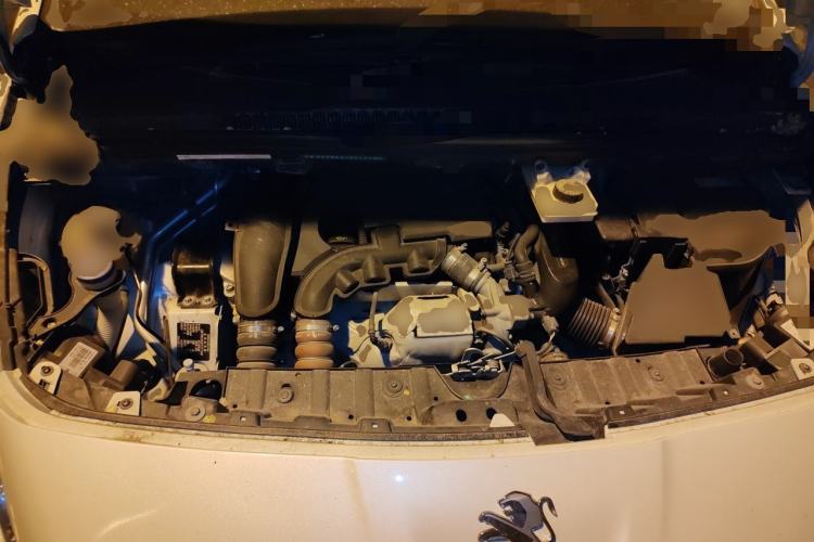 Used Peugeot 3008 2015 1.6THP Automatic Trend Edition Engine Bay