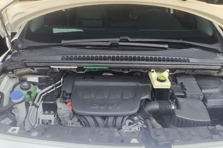 Used Peugeot 3008 2015 2.0L Manual Classic Edition Engine Bay