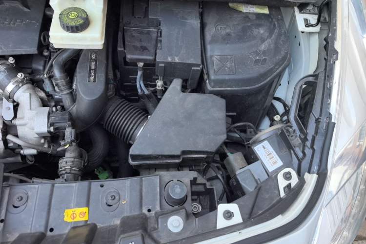 Used Peugeot 3008 2015 1.6THP Automatic Trend Edition Engine Bay Left