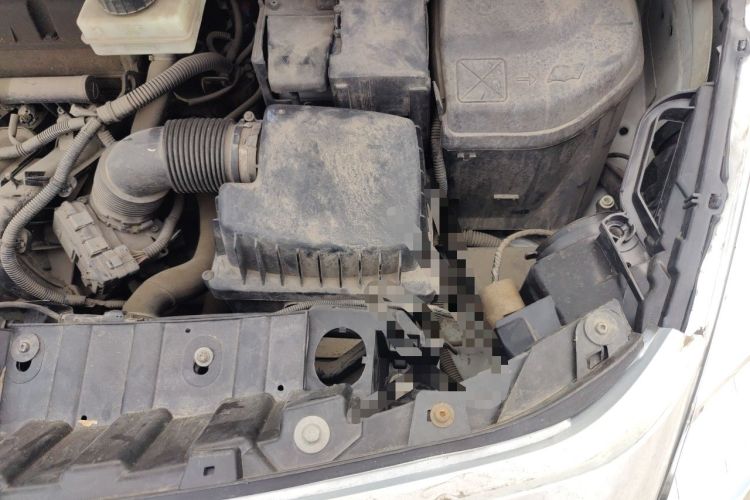 Used Peugeot 3008 2015 2.0L Automatic Classic Edition Engine Bay Left