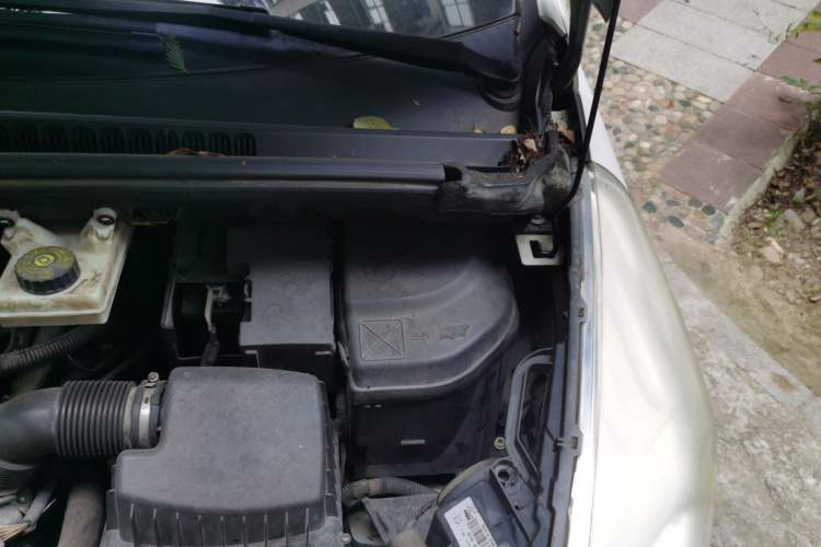 Used Peugeot 3008 2015 2.0L Automatic Classic Edition Engine Bay Left