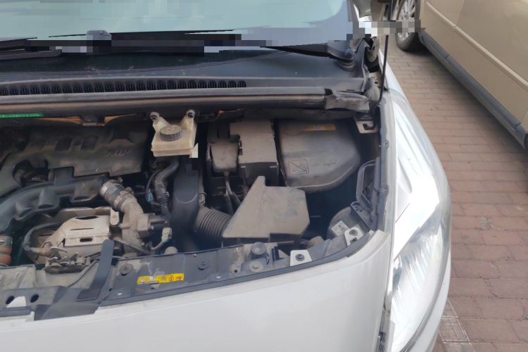 Used Peugeot 3008 2015 1.6THP Automatic Trend Edition Engine Bay Left