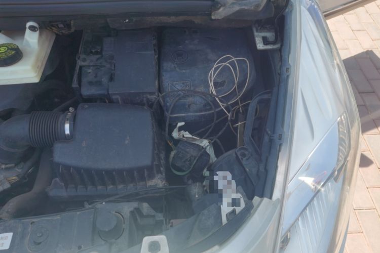Used Peugeot 3008 2015 2.0L Automatic Classic Edition Engine Bay Left