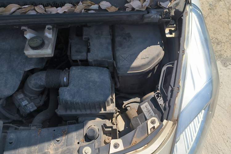 Used Peugeot 3008 2015 2.0L Automatic Trend Edition Engine Bay Left