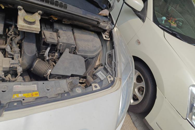 Used Peugeot 3008 2015 1.6THP Automatic Prestige Edition Engine Bay Left