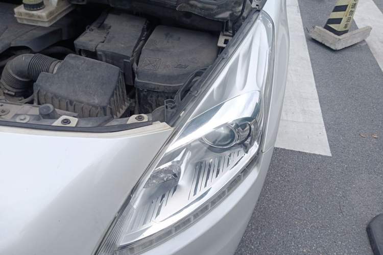 Used Peugeot 3008 2015 2.0L Automatic Trend Edition Engine Bay Left