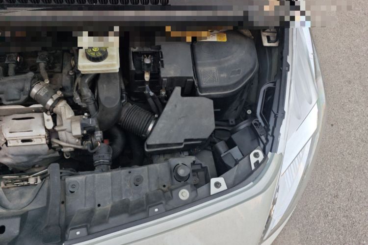 Used Peugeot 3008 2015 1.6THP Automatic Trend Edition Engine Bay Left