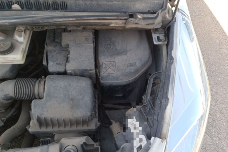 Used Peugeot 3008 2015 2.0L Automatic Trend Edition Engine Bay Left