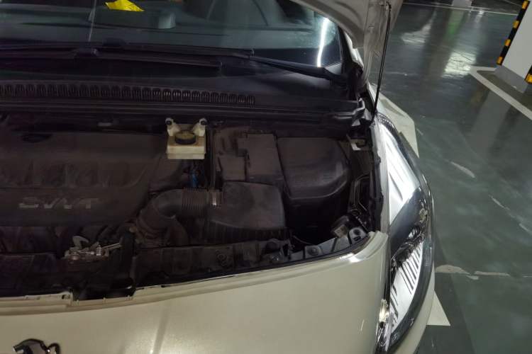 Used Peugeot 3008 2015 2.0L Automatic Trend Edition Engine Bay Left