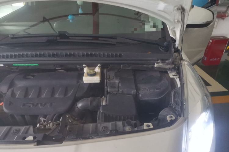 Used Peugeot 3008 2015 2.0L Automatic Classic Edition Engine Bay Left