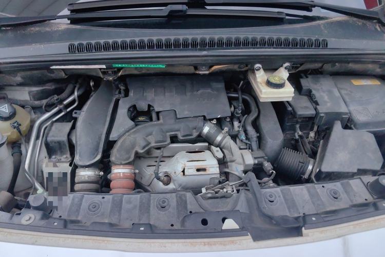 Used Peugeot 3008 2015 1.6THP Automatic Trend Edition Engine Bay