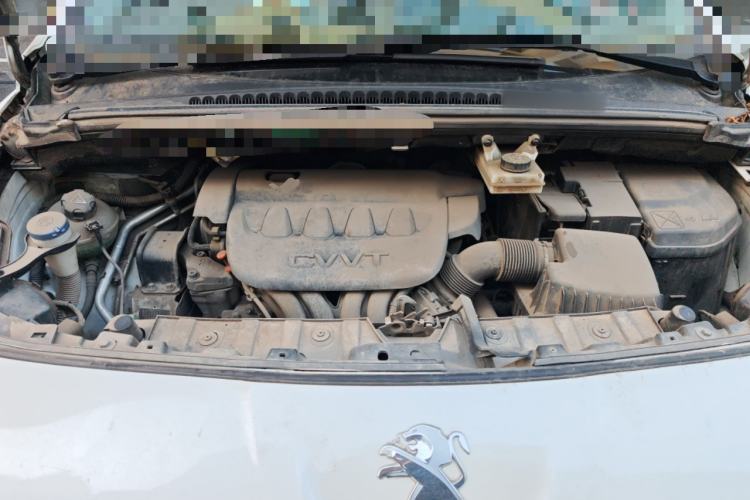 Used Peugeot 3008 2015 2.0L Manual Classic Edition Engine Bay