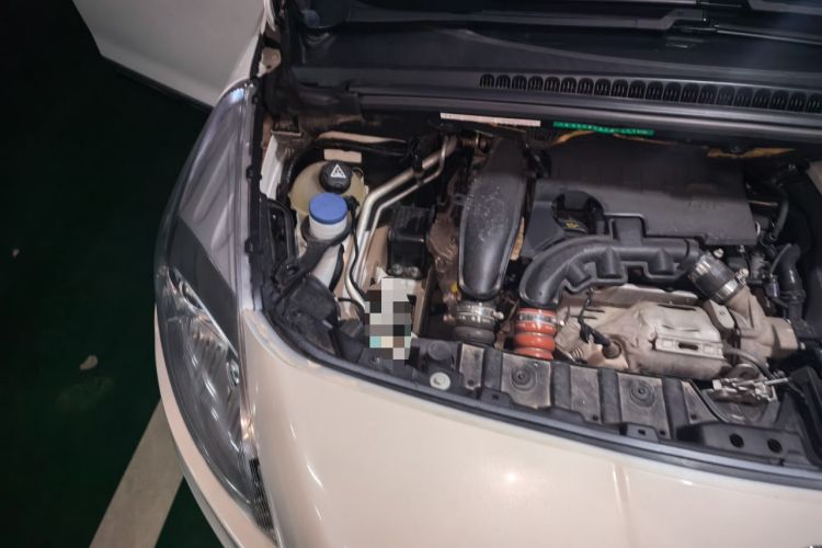 Used Peugeot 3008 2015 1.6THP Automatic Prestige Edition Engine Bay Right