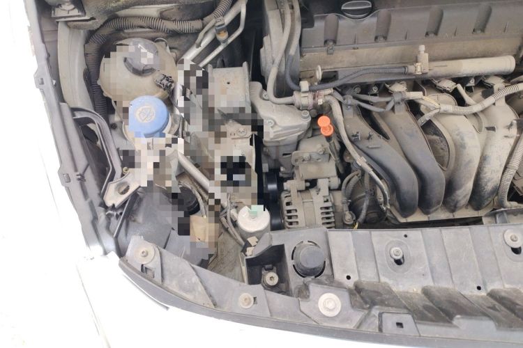 Used Peugeot 3008 2015 2.0L Automatic Classic Edition Engine Bay Right