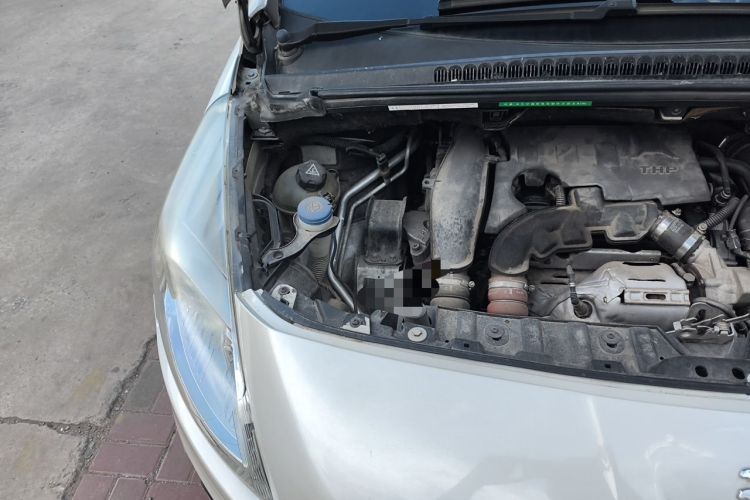 Used Peugeot 3008 2015 1.6THP Roland Garros Edition Engine Bay Right