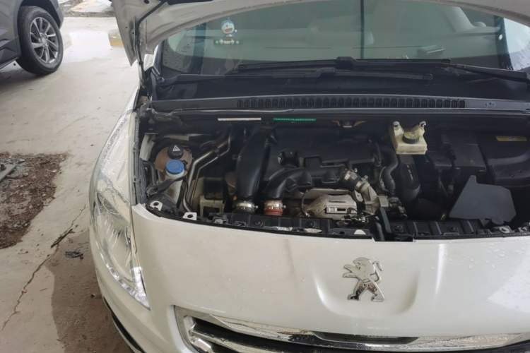 Used Peugeot 3008 2015 1.6THP Automatic Classic Edition Engine Bay Right