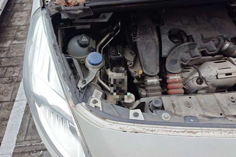 Used Peugeot 3008 2015 1.6THP Automatic Prestige Edition Engine Bay Right