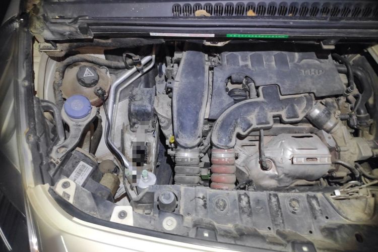 Used Peugeot 3008 2015 1.6THP Automatic Classic Edition Engine Bay Right