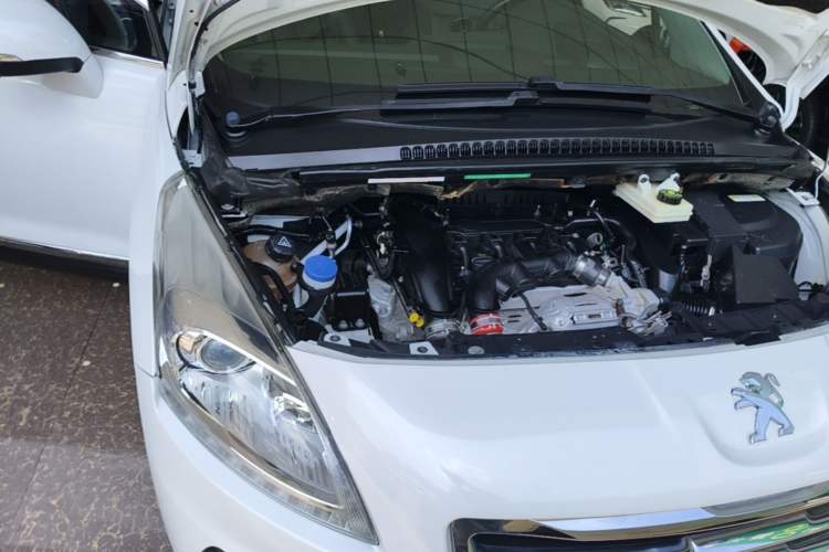 Used Peugeot 3008 2015 1.6THP Automatic Prestige Edition Engine Bay Right