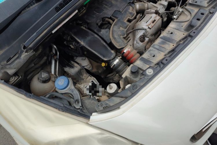 Used Peugeot 3008 2015 1.6THP Automatic Prestige Edition Engine Bay Right