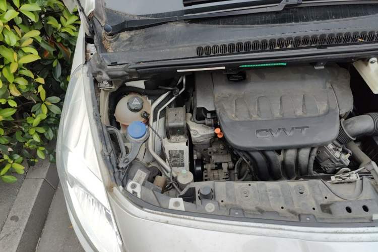 Used Peugeot 3008 2015 2.0L Automatic Classic Edition Engine Bay Right