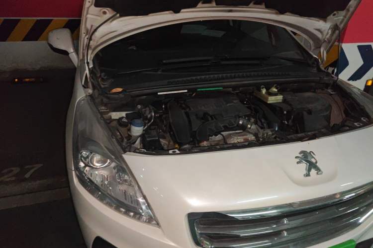 Used Peugeot 3008 2015 1.6THP Automatic Prestige Edition Engine Bay Right