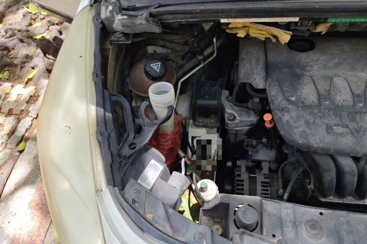 Used Peugeot 3008 2015 2.0L Automatic Classic Edition Engine Bay Right