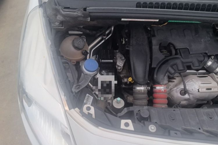 Used Peugeot 3008 2015 1.6THP Automatic Prestige Edition Engine Bay Right