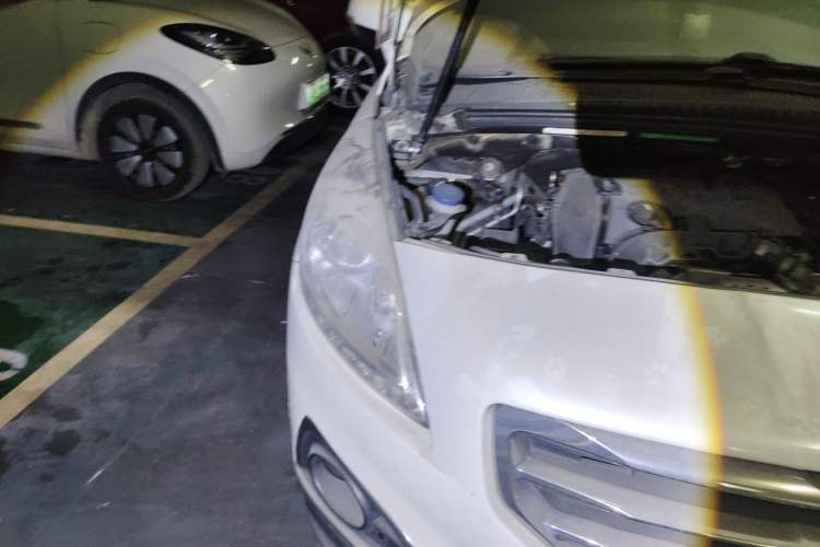 Used Peugeot 3008 2015 1.6THP Automatic Prestige Edition Engine Bay Right