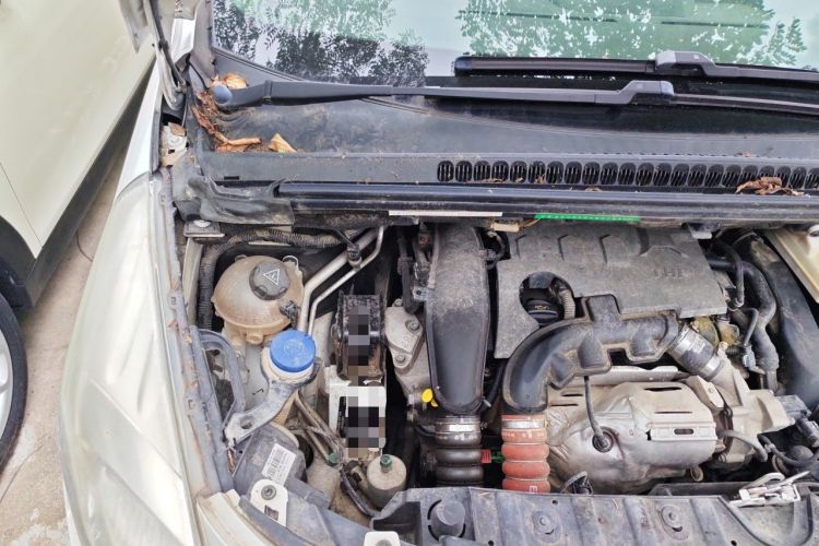 Used Peugeot 3008 2015 1.6THP Automatic Prestige Edition Engine Bay Right