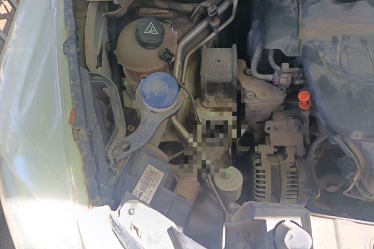 Used Peugeot 3008 2015 2.0L Automatic Trend Edition Engine Bay Right
