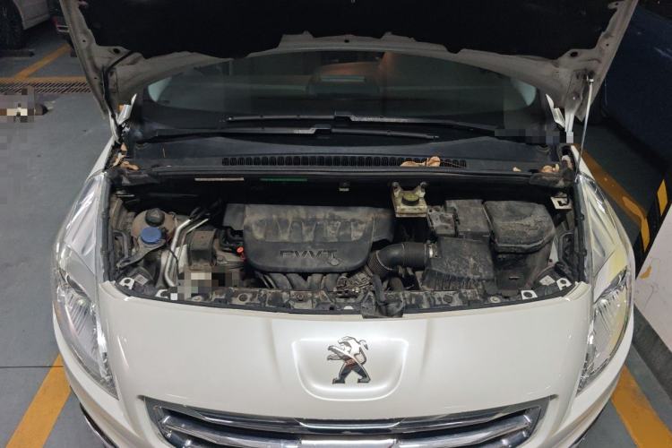 Used Peugeot 3008 2015 2.0L Automatic Classic Edition Engine Bay