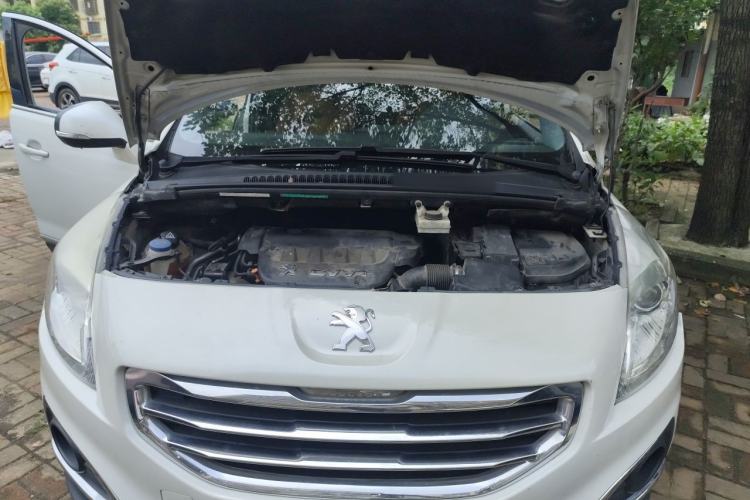Used Peugeot 3008 2015 2.0L Automatic Trend Edition Engine Bay