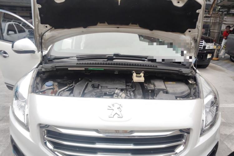 Used Peugeot 3008 2015 1.6THP Automatic Prestige Edition Engine Bay
