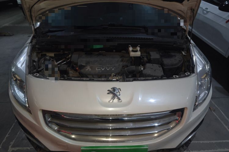 Used Peugeot 3008 2015 2.0L Manual Classic Edition Engine Bay