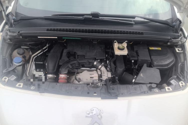 Used Peugeot 3008 2015 1.6THP Automatic Prestige Edition Engine Bay