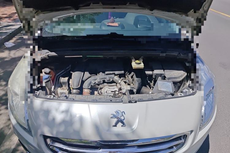 Used Peugeot 3008 2015 1.6THP Automatic Prestige Edition Engine Bay