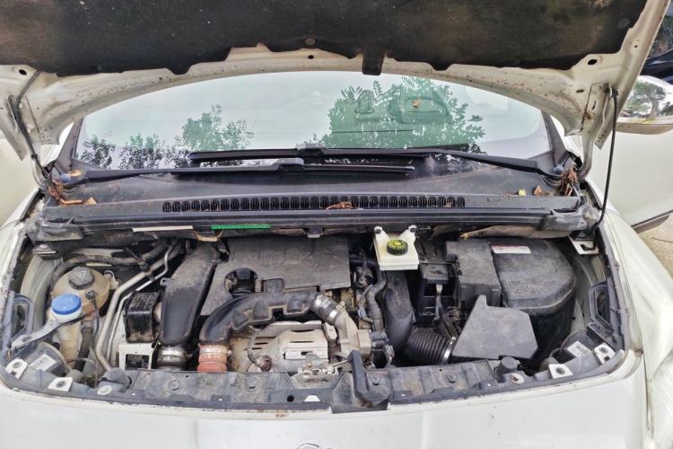Used Peugeot 3008 2015 1.6THP Automatic Prestige Edition Engine Bay