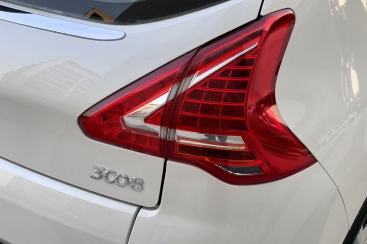 Used Peugeot 3008 2015 2.0L Automatic Trend Edition Exterior 1
