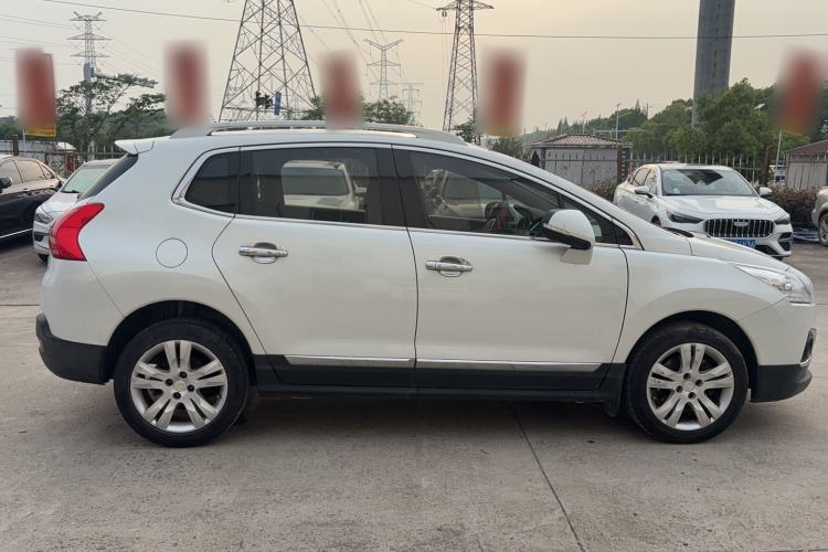 Used Peugeot 3008 2015 2.0L Manual Classic Edition Exterior 3