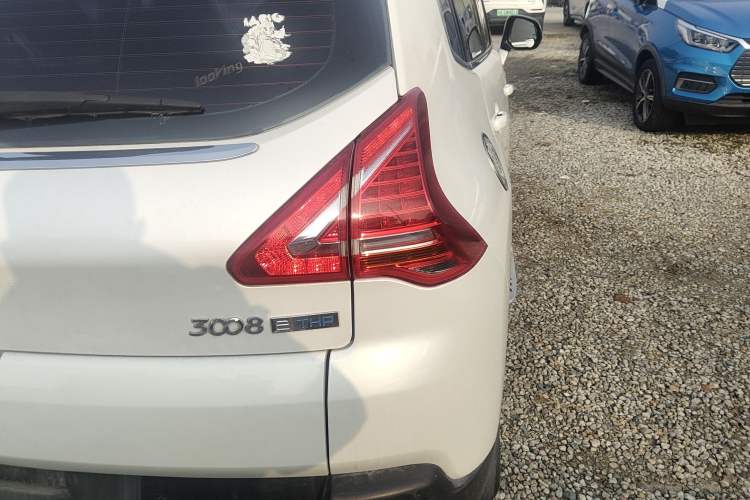 Used Peugeot 3008 2015 1.6THP Automatic Trend Edition Exterior 3