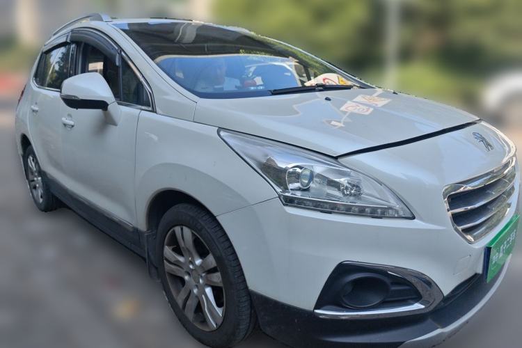 Used Peugeot 3008 2015 2.0L Automatic Classic Edition Front Right 45 Deg