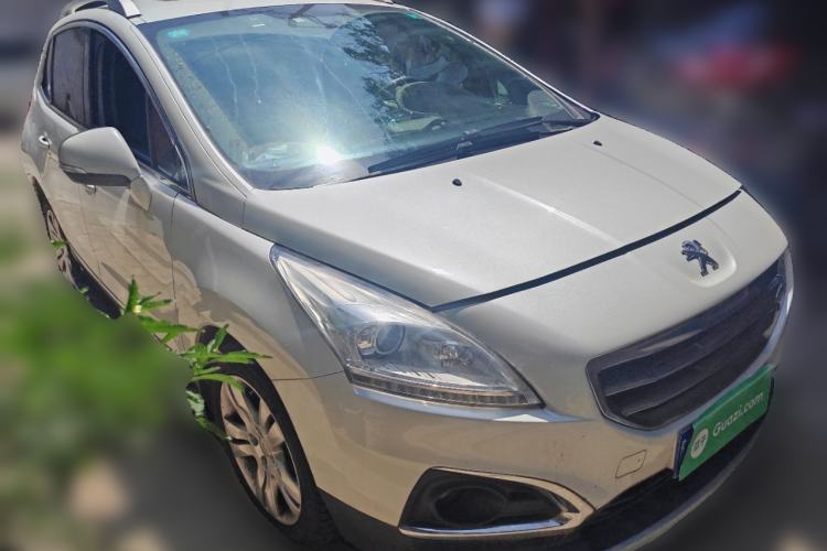 Used Peugeot 3008 2015 2.0L Automatic Classic Edition Front Right 45 Deg