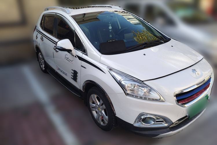 Used Peugeot 3008 2015 2.0L Automatic Classic Edition Front Right 45 Deg