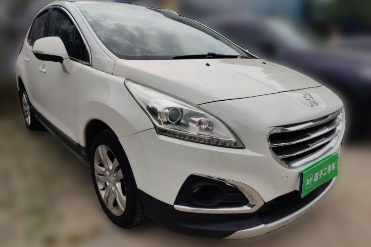 Used Peugeot 3008 2015 2.0L Automatic Classic Edition Front Right 45 Deg
